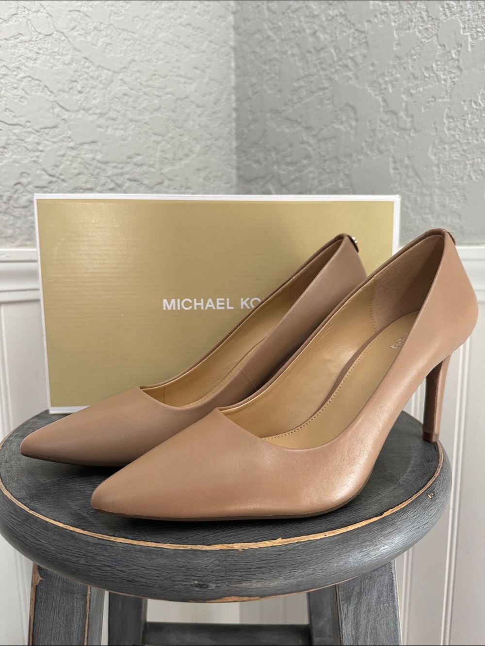 Michael Kors Taupe Leather Pointed-Toe Stiletto Pumps
